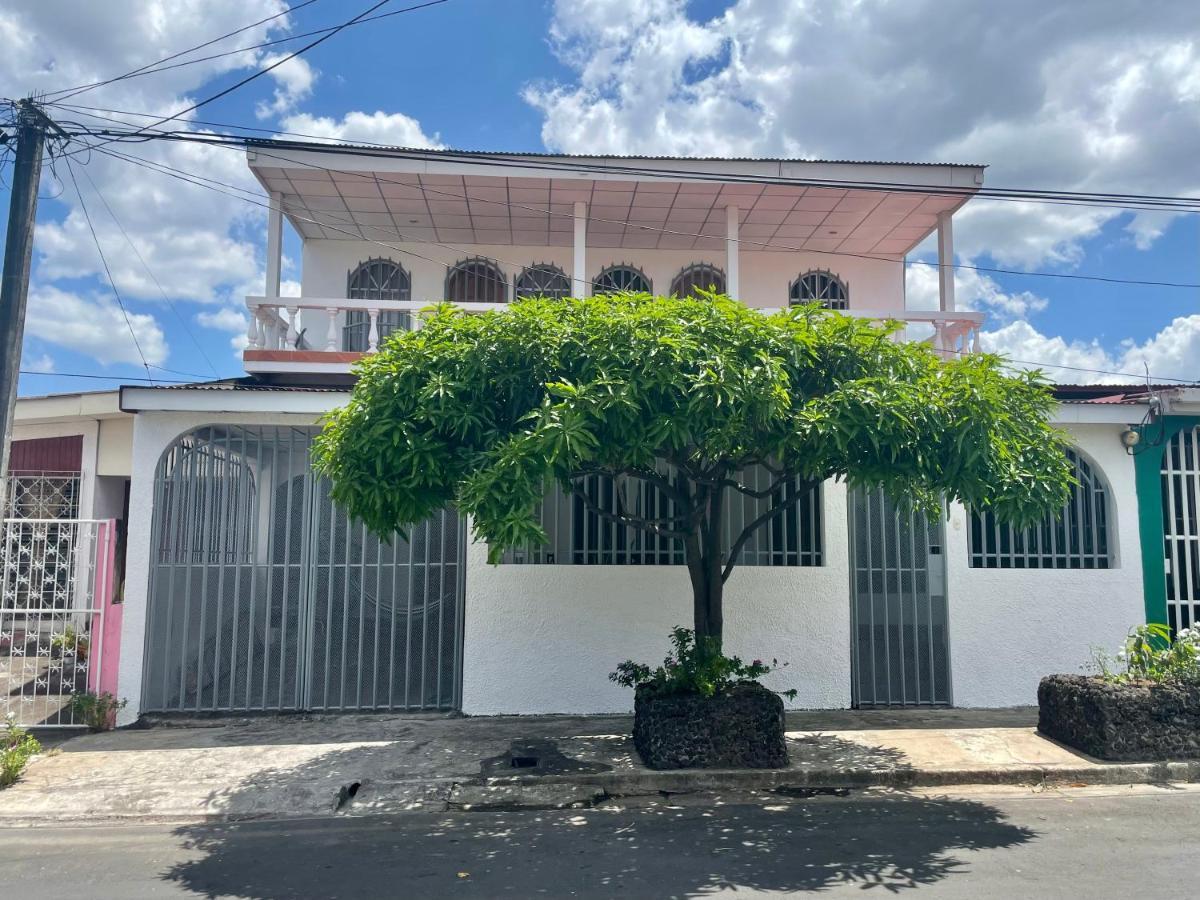 Casa Robles - Your Stay Near Airport Манагуа Екстериор снимка