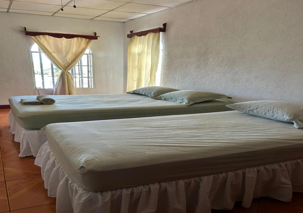 Casa Robles - Your Stay Near Airport Манагуа Екстериор снимка